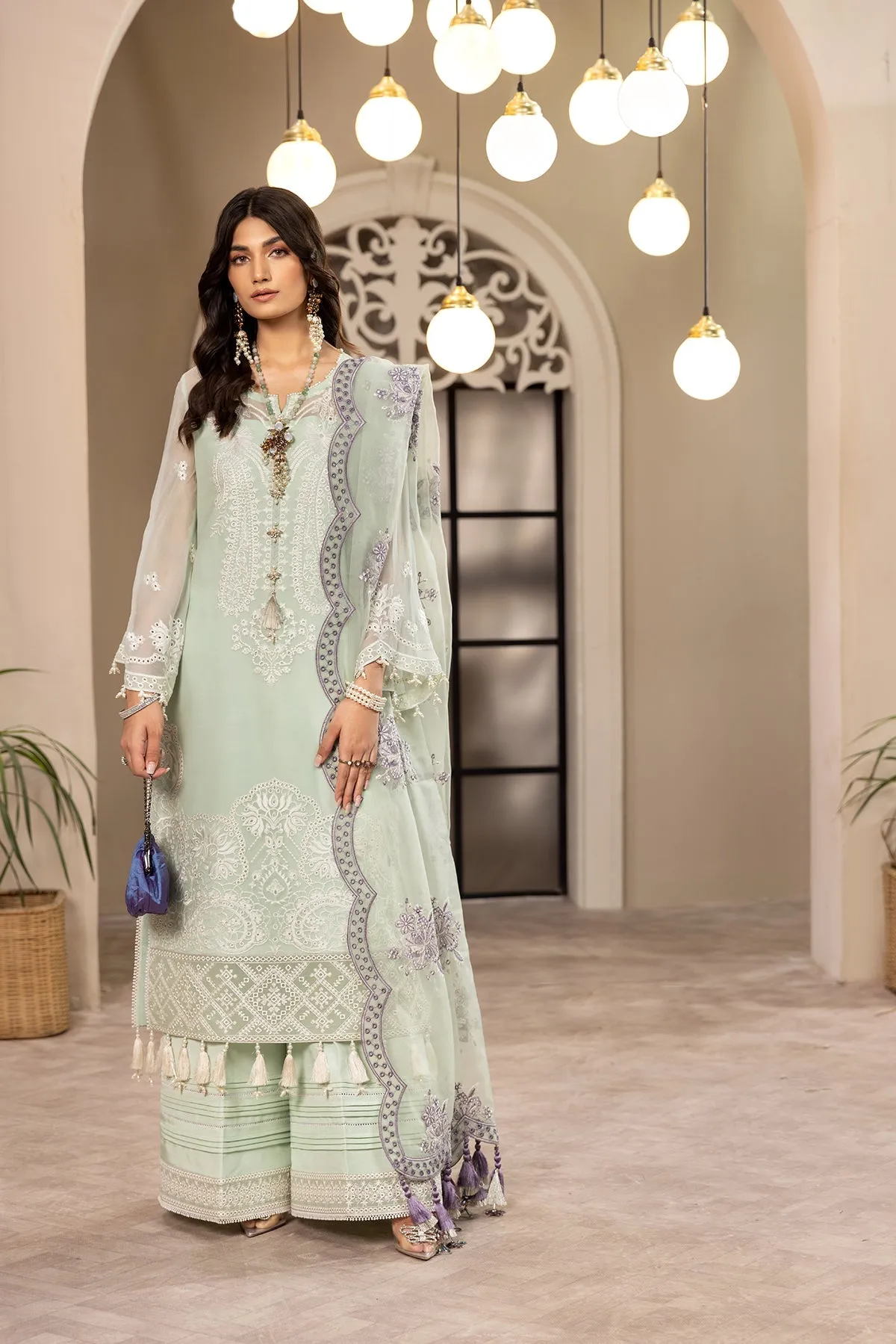 Alizeh Dhaagay Festive Formal Collection – Maheer - V02D08