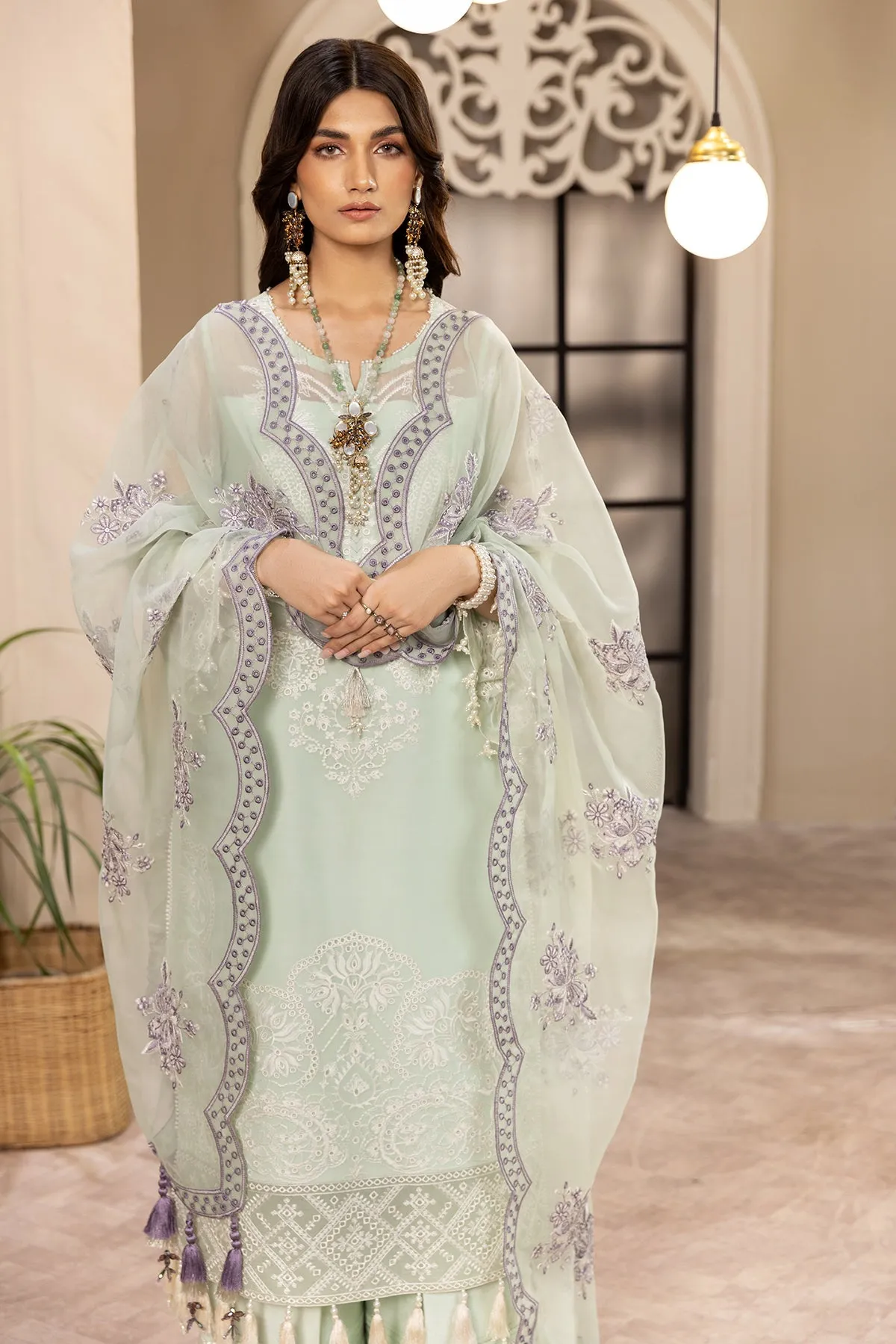 Alizeh Dhaagay Festive Formal Collection – Maheer - V02D08