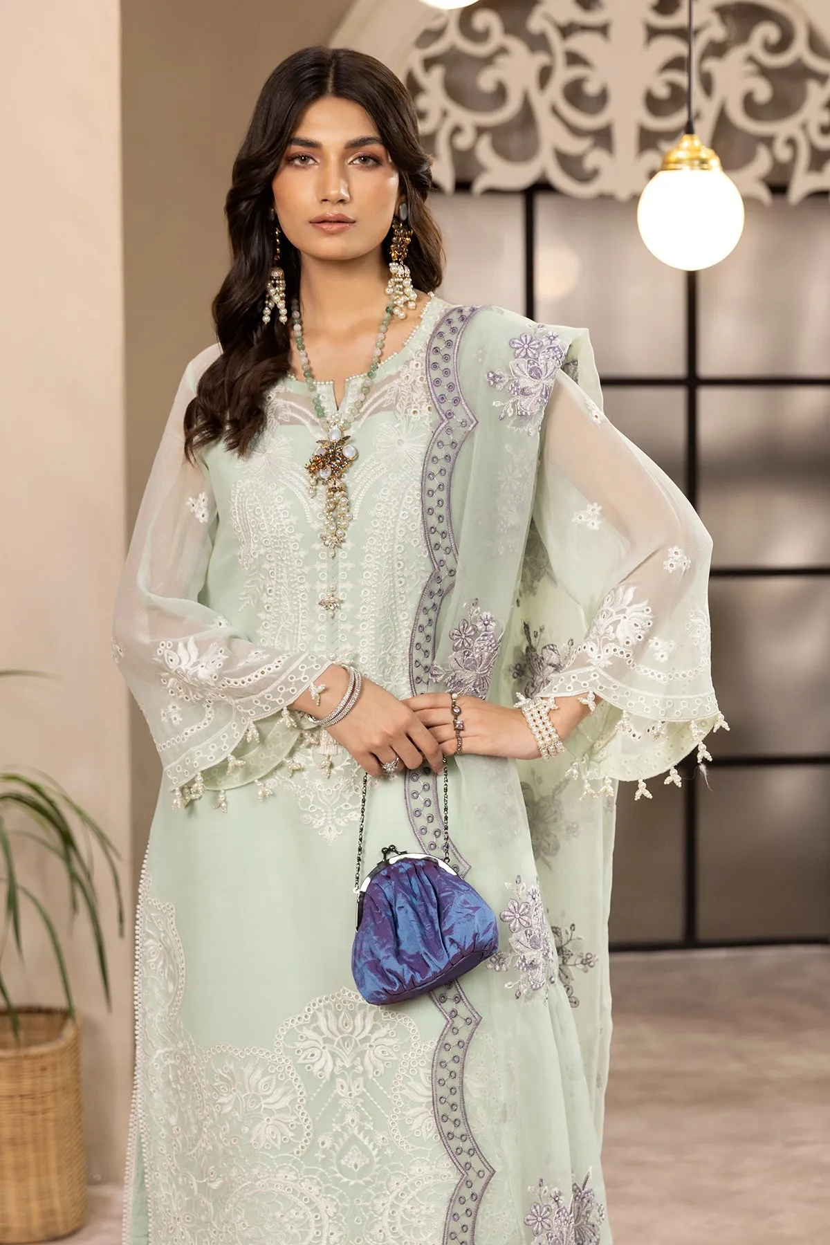 Alizeh Dhaagay Festive Formal Collection – Maheer - V02D08