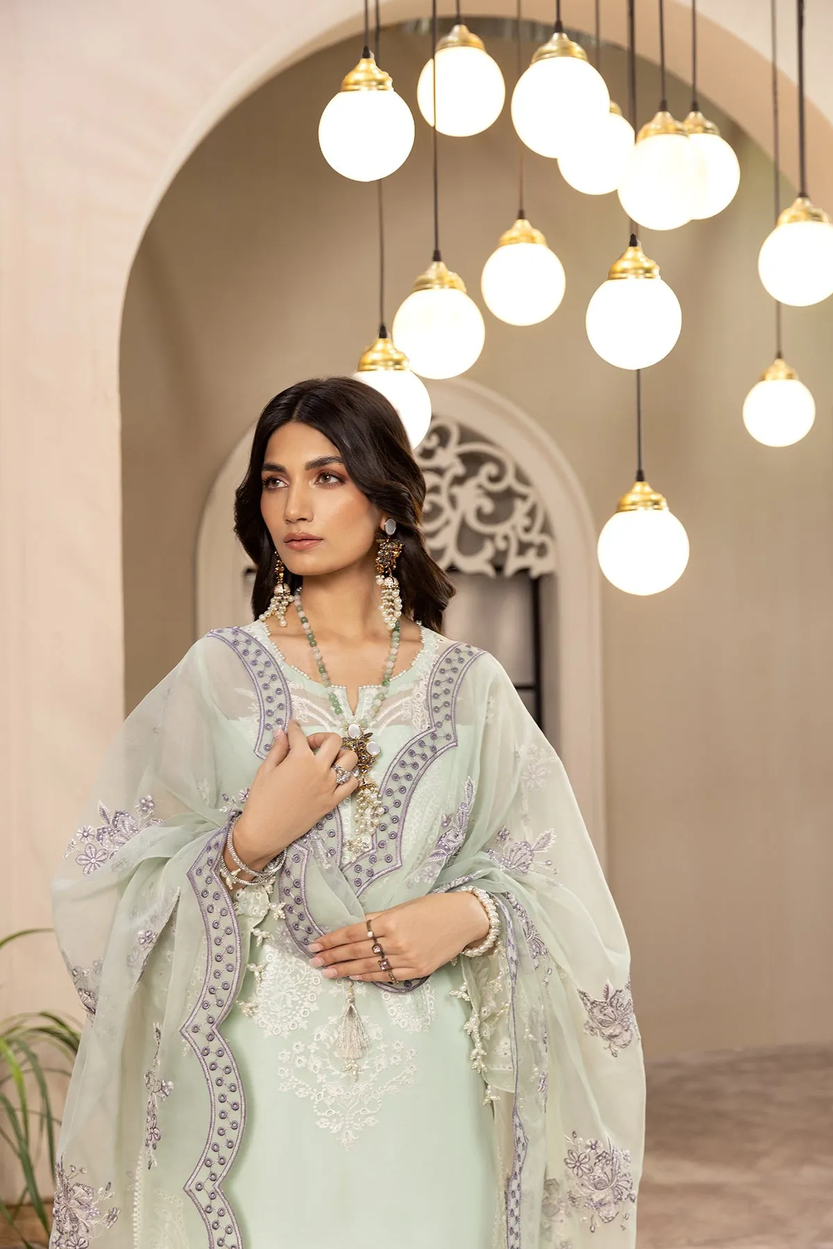 Alizeh Dhaagay Festive Formal Collection – Maheer - V02D08