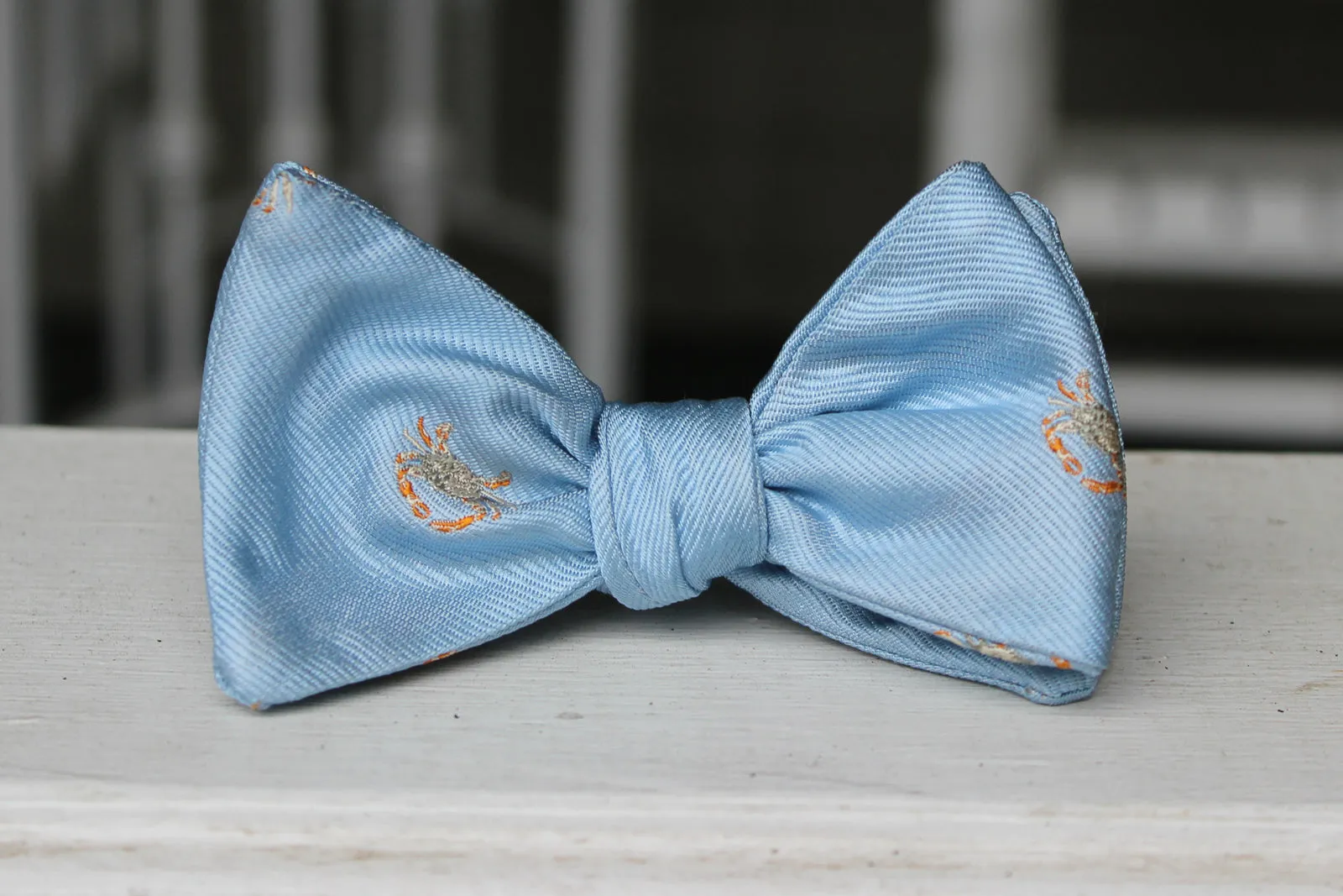 Blue Crab Bow Tie - Light Blue