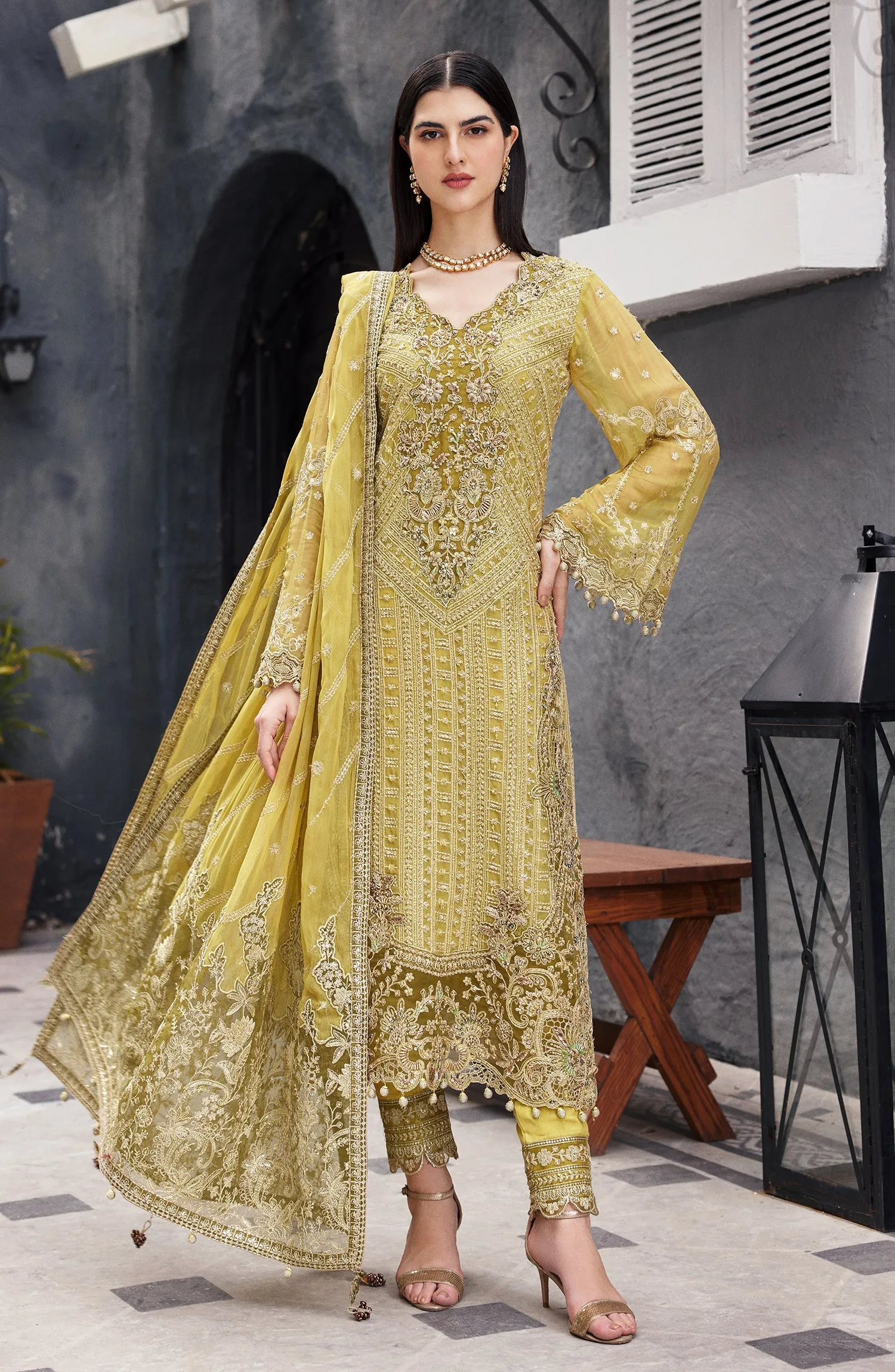 Emaan Adeel Nawabzadi Wedding Formals – AROOHI