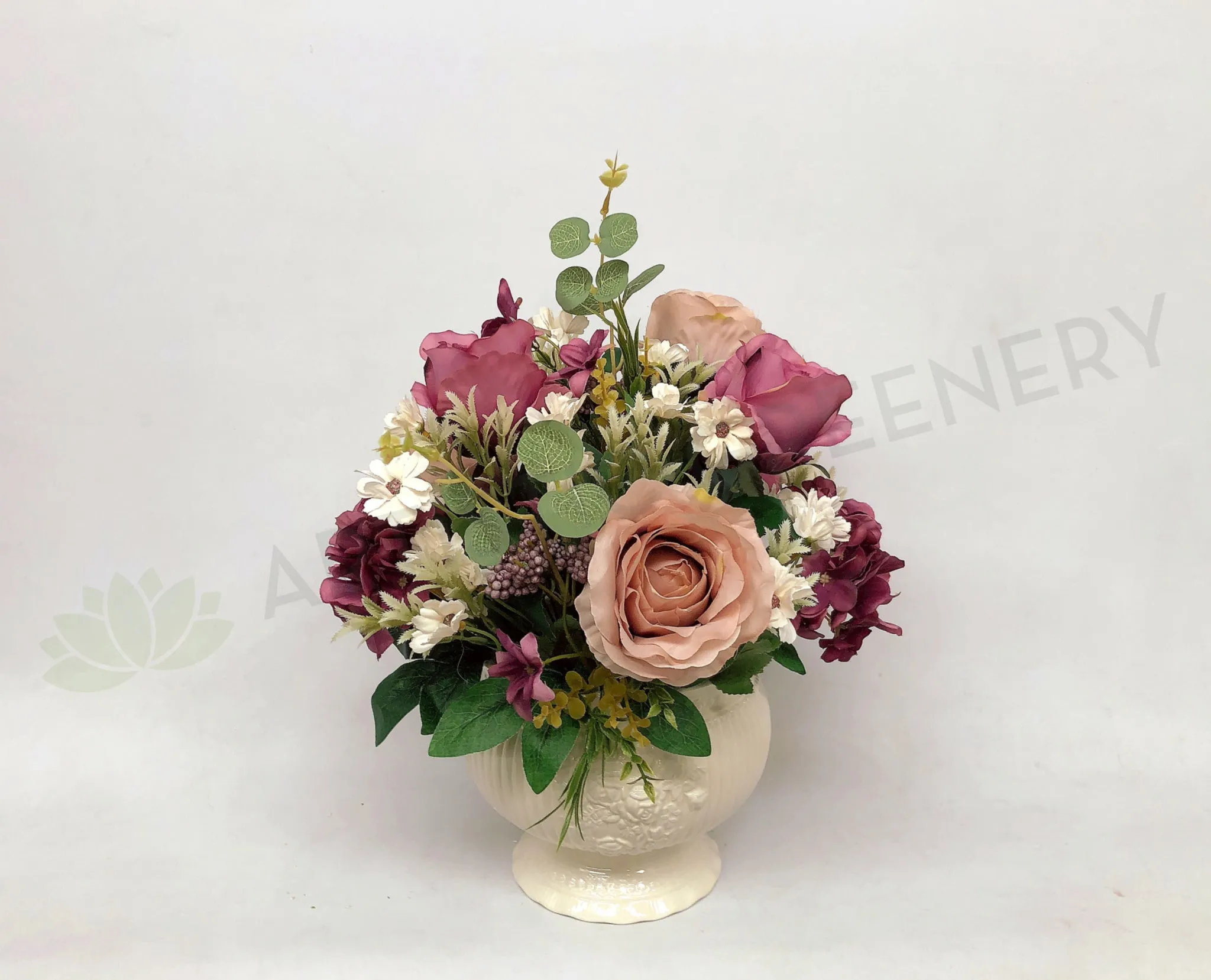 FA1061 - Rose Flower Arrangement (30cm Height)