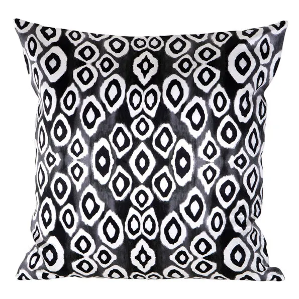 Mariska Meijers Cushion Coco Ikat Black 50x50cm