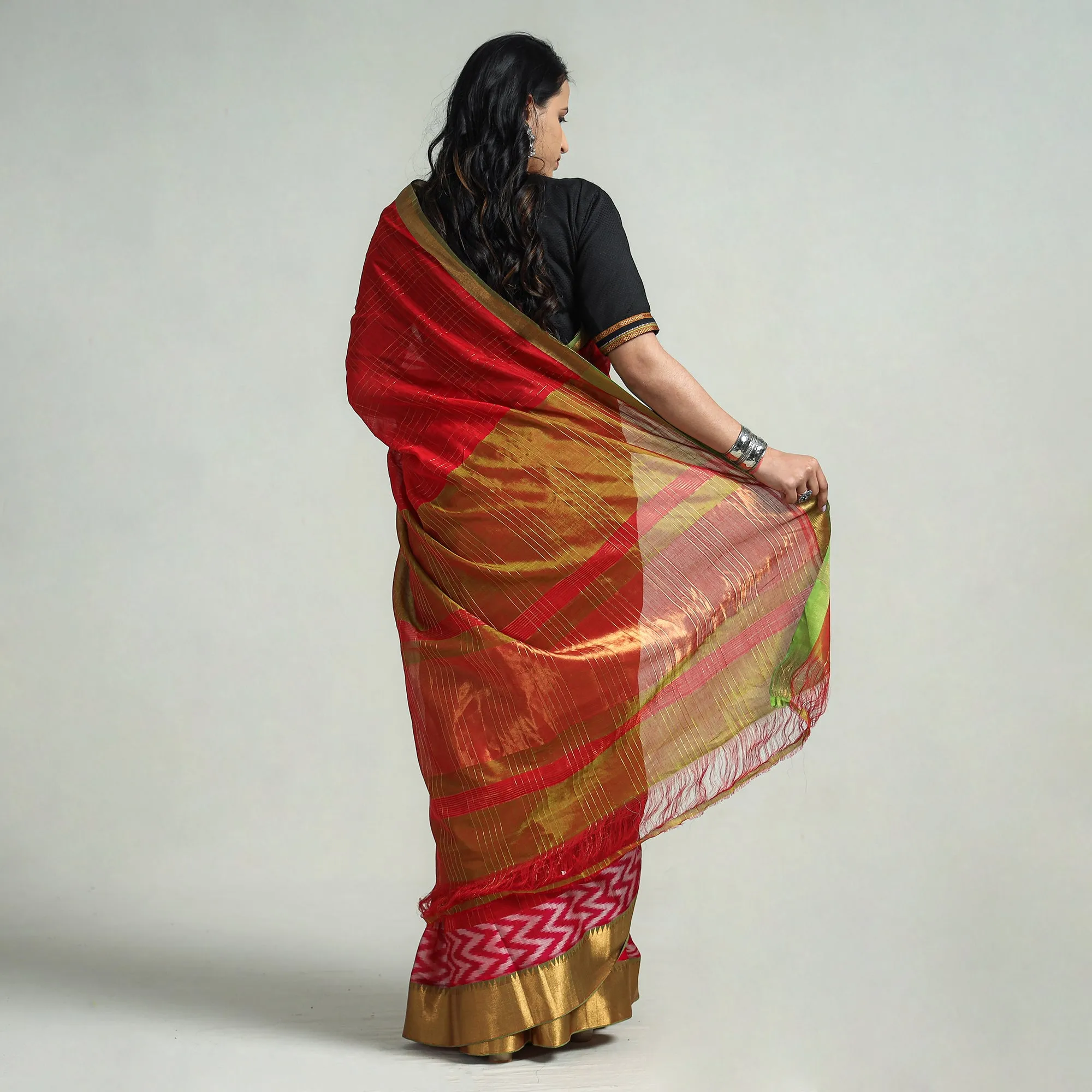 Red - Mangalagiri Silk Cotton Zari Checks Handloom Saree