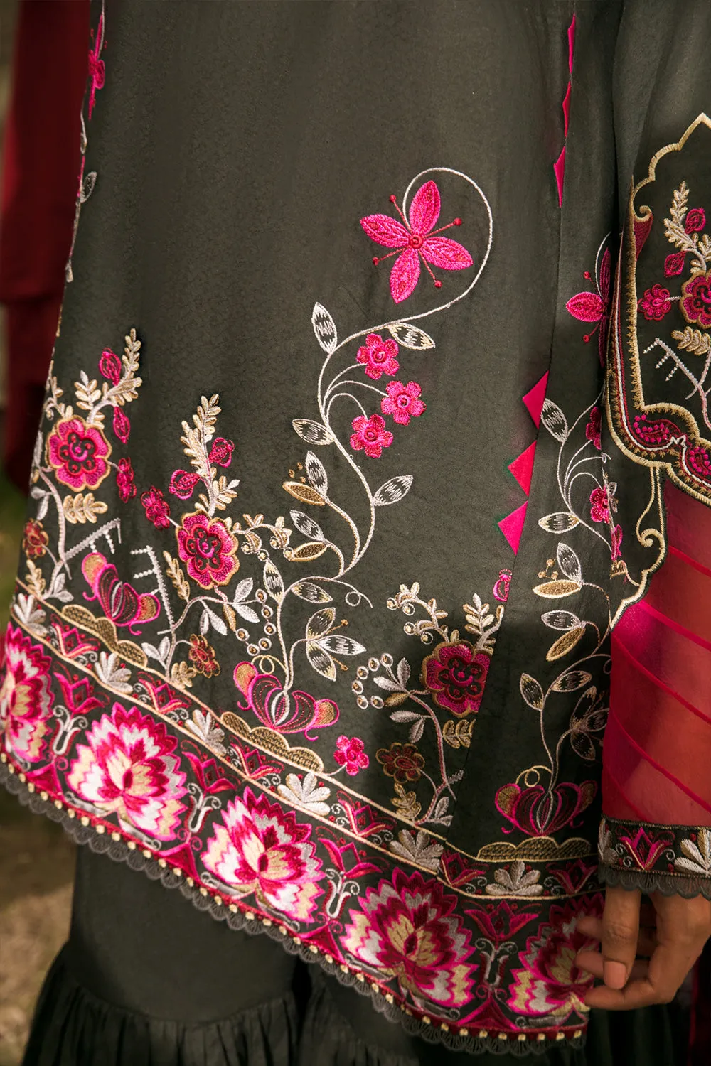 Saira Rizwan x Ittehad Luxury Lawn Collection 2022 – KANWAL